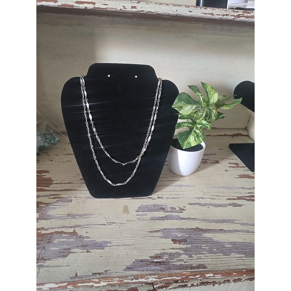 Vtg Silver Tone Layered Necklace Double Strand Almond Link Chain‎ Minimalist